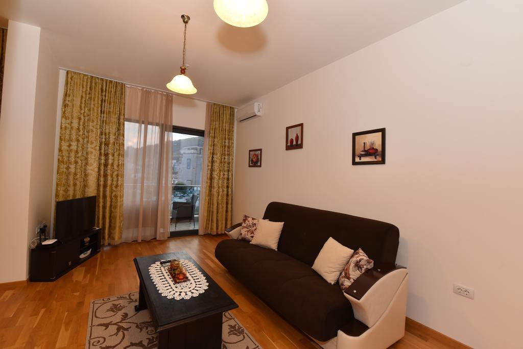 Lux Apartments Kristina Budva Exterior photo